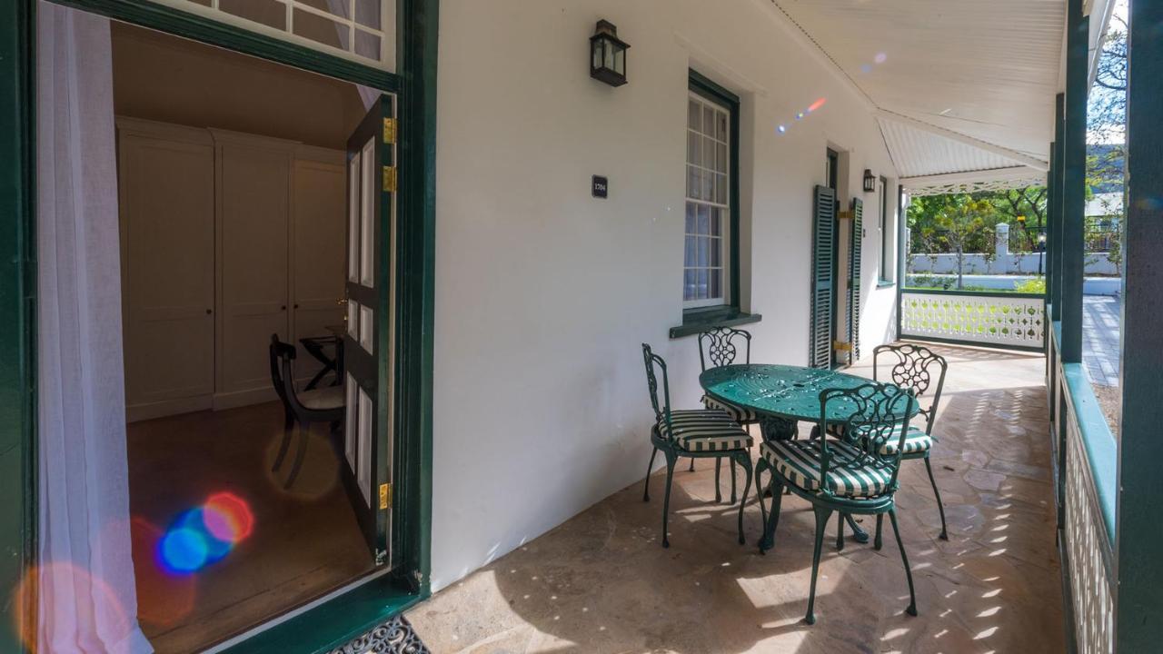 Drostdy Hotel Graaff-Reinet Kültér fotó Verandah of the house