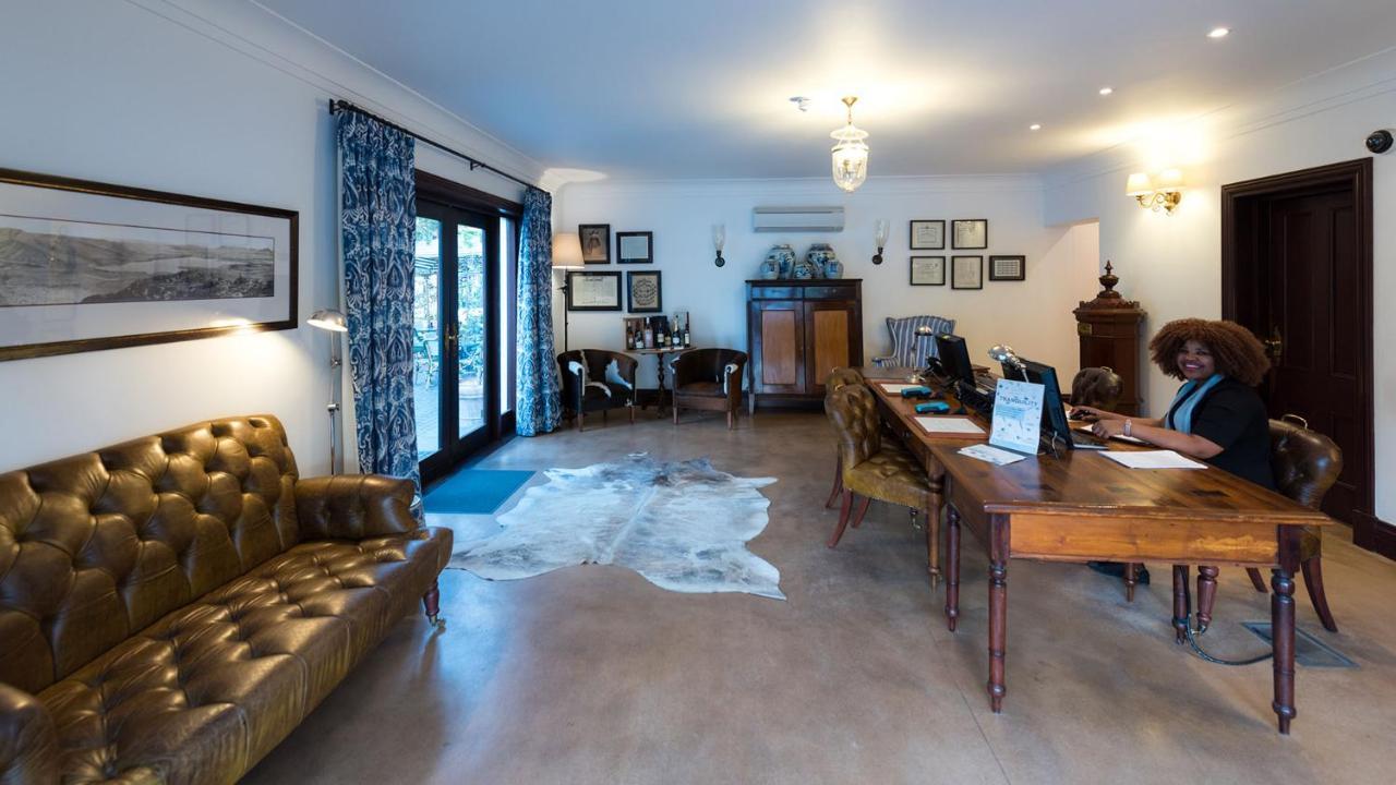 Drostdy Hotel Graaff-Reinet Kültér fotó The interior of the club